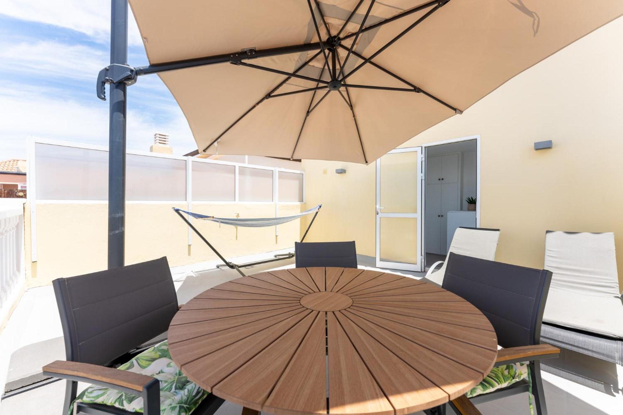 Callao Sunset Apartment, Sea View And Pool Каляо Салвахе Екстериор снимка