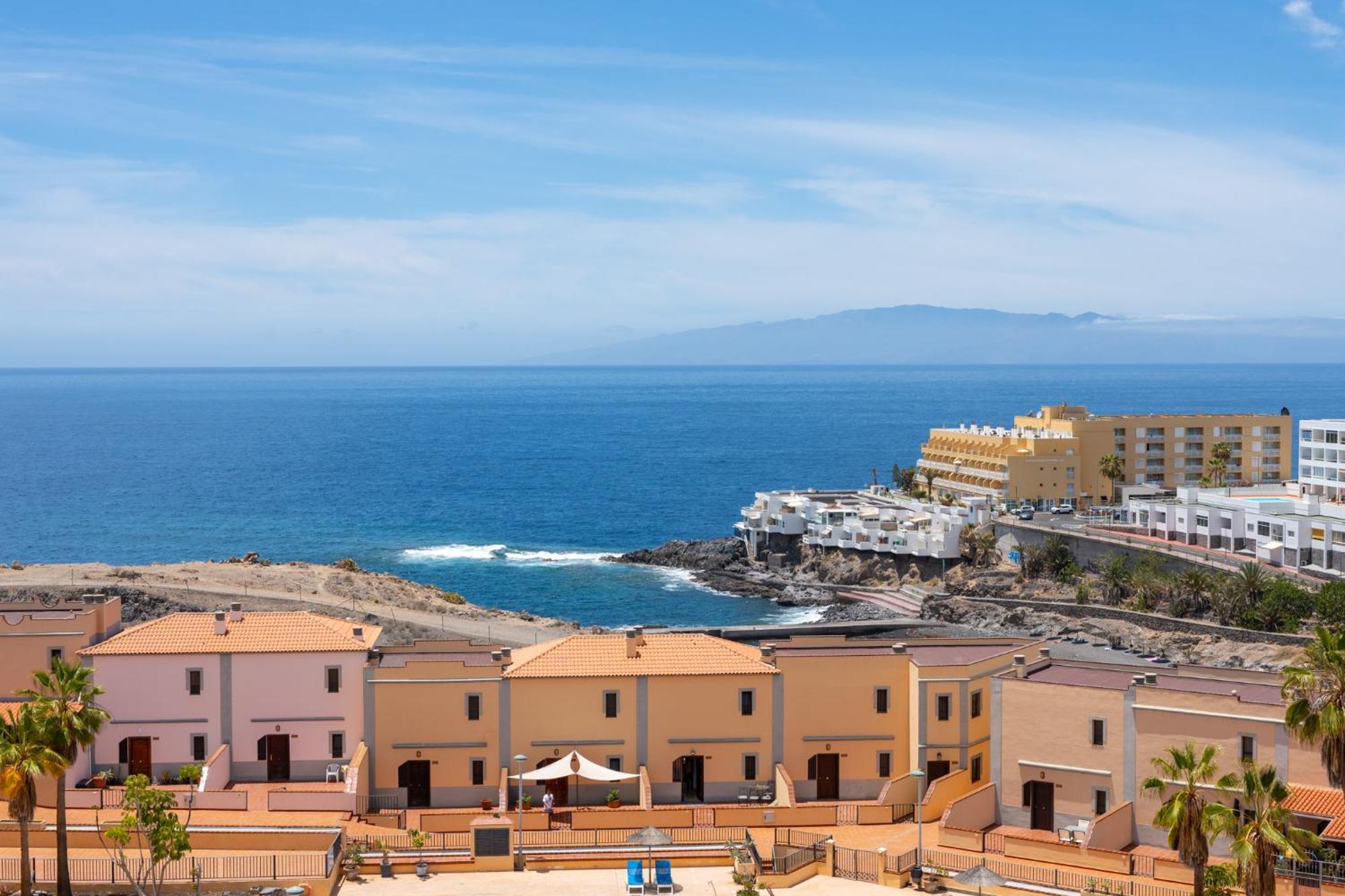 Callao Sunset Apartment, Sea View And Pool Каляо Салвахе Екстериор снимка