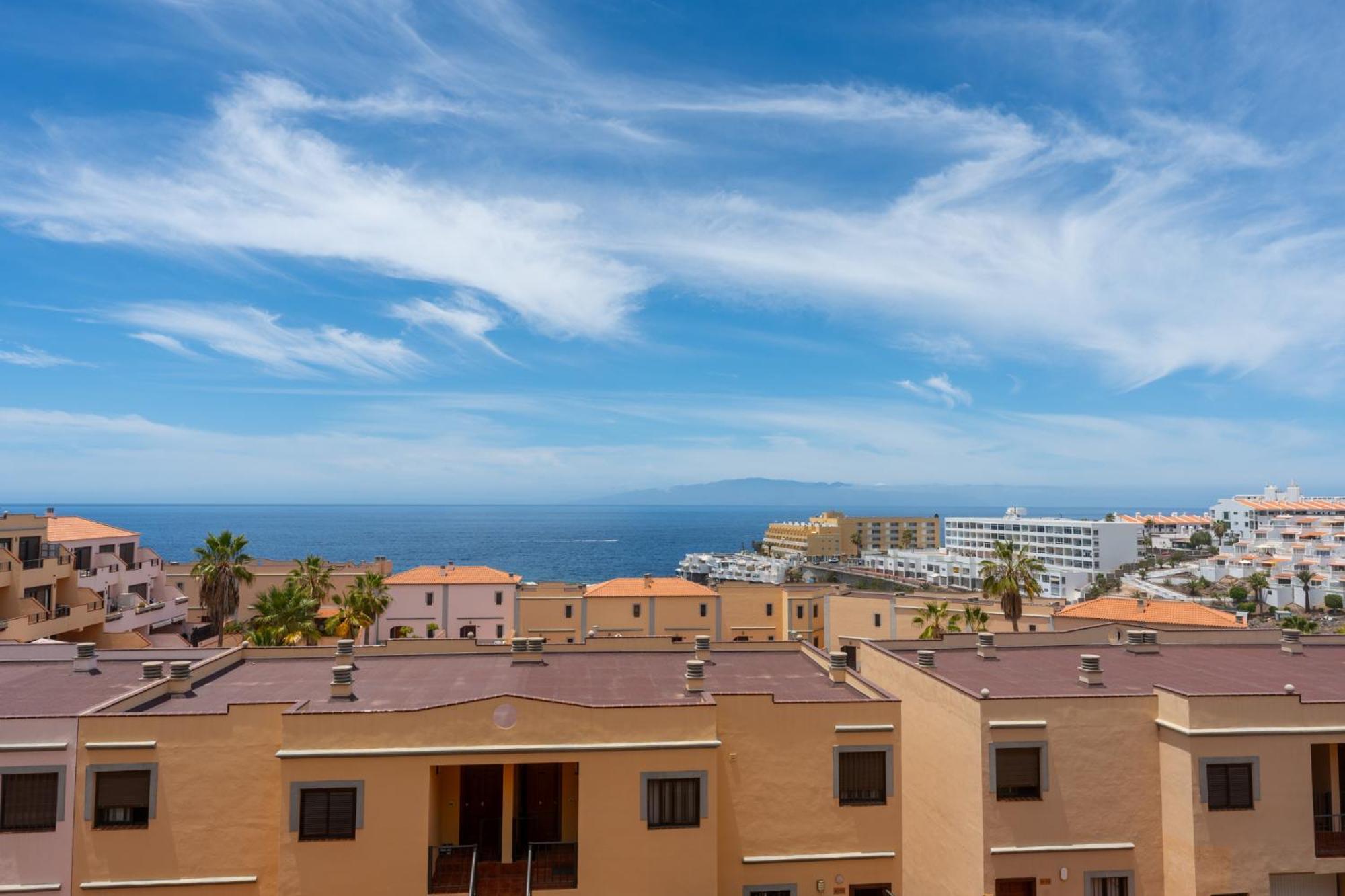 Callao Sunset Apartment, Sea View And Pool Каляо Салвахе Екстериор снимка