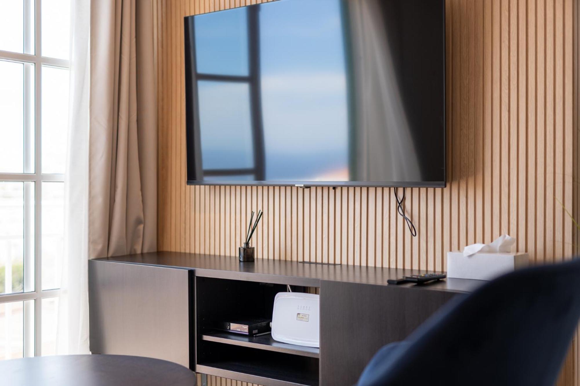 Callao Sunset Apartment, Sea View And Pool Каляо Салвахе Екстериор снимка