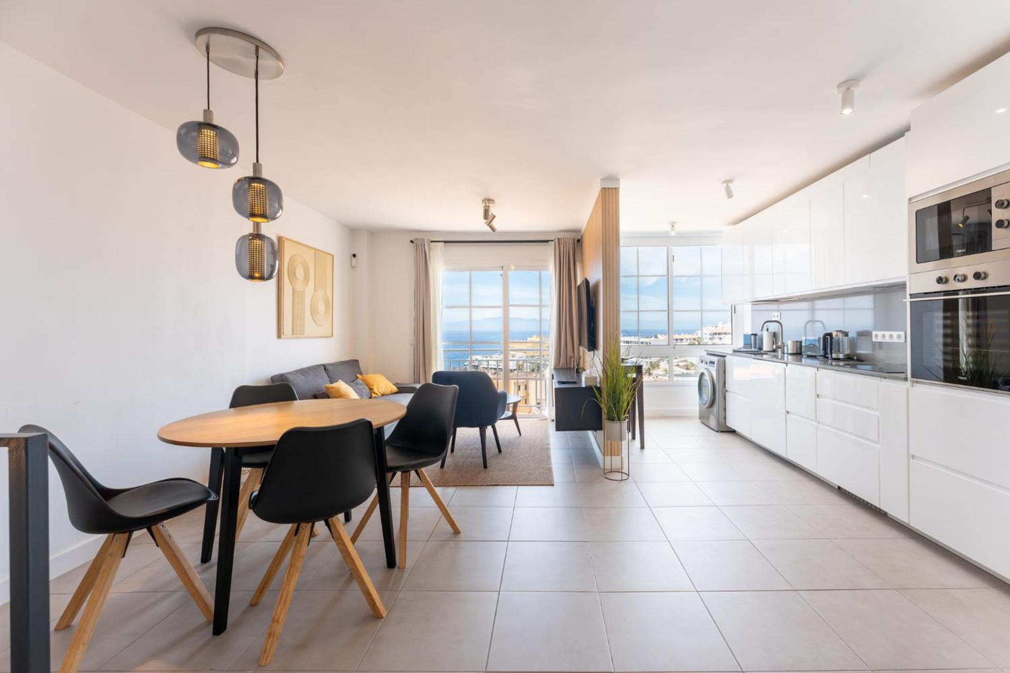 Callao Sunset Apartment, Sea View And Pool Каляо Салвахе Екстериор снимка