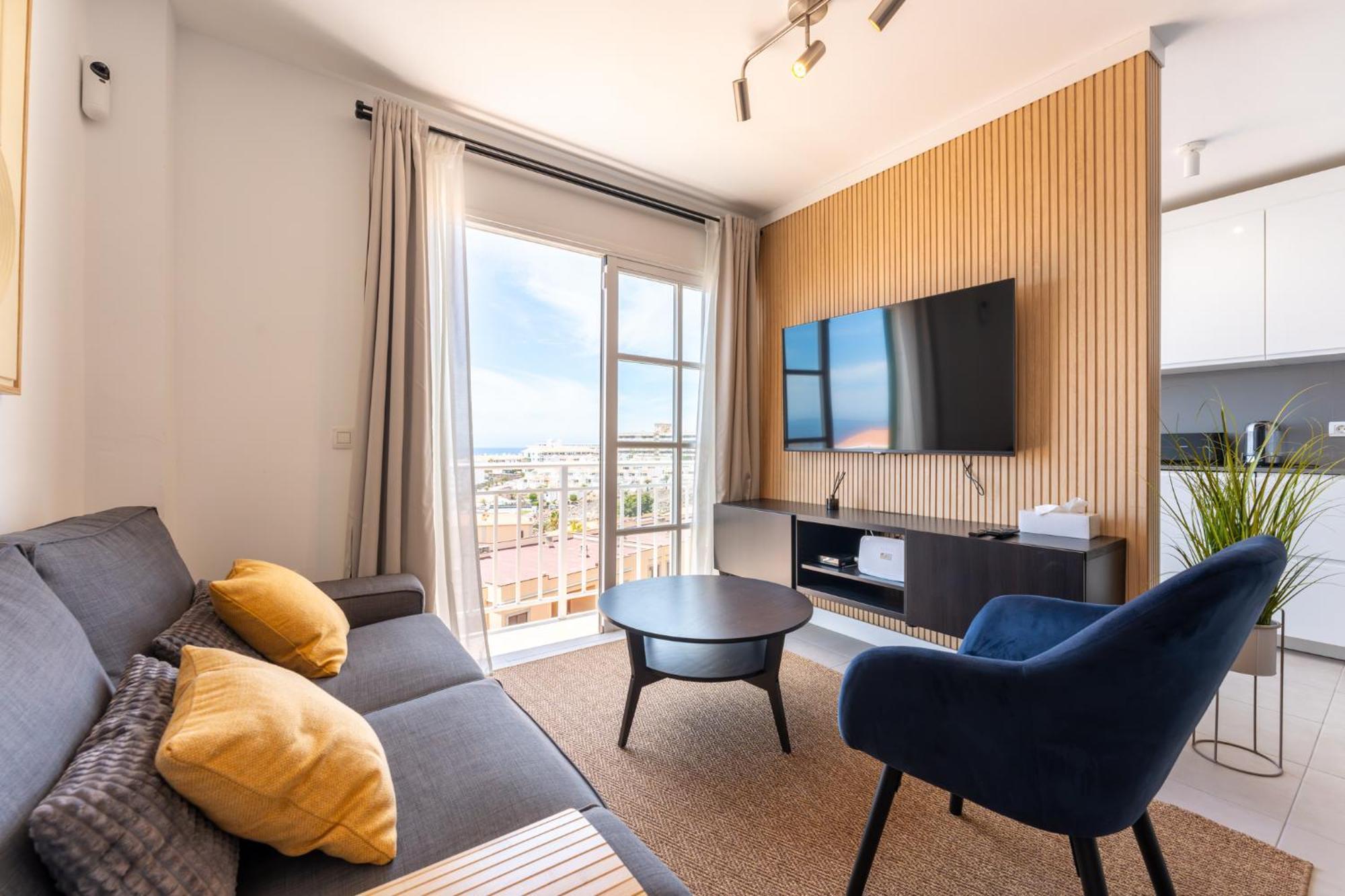 Callao Sunset Apartment, Sea View And Pool Каляо Салвахе Екстериор снимка